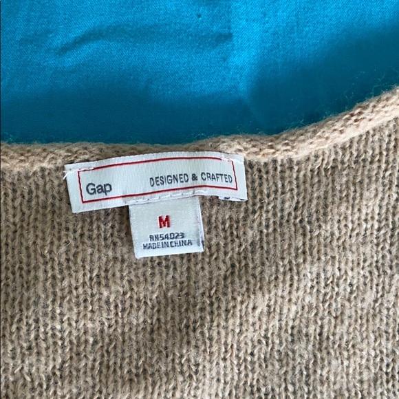 GAP SWEATER - Picture 2 of 3